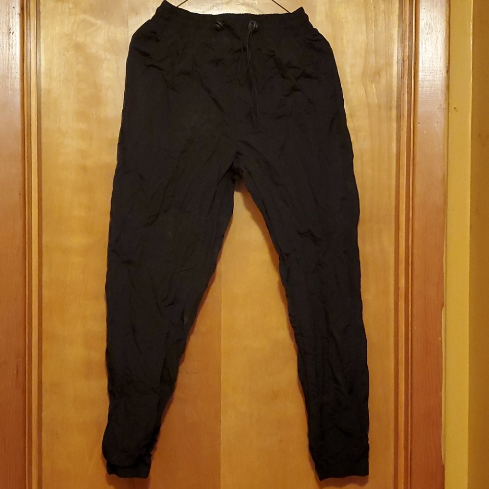 WOMEN'S SQUISHY JOGGERS